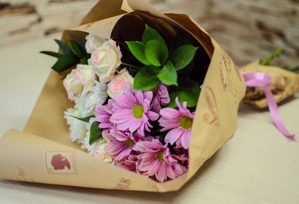 Букет цветов из: Розы и Хризантемы в Бурукшуне