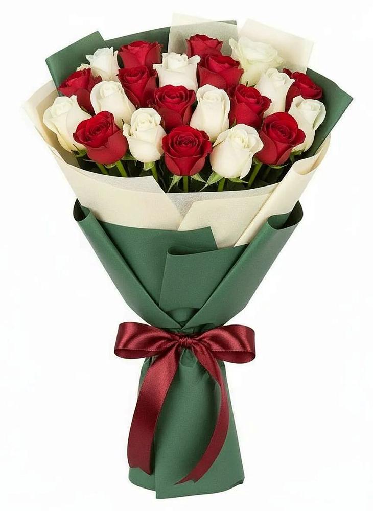 Букет Микс из красных и белых роз в Бурукшуне