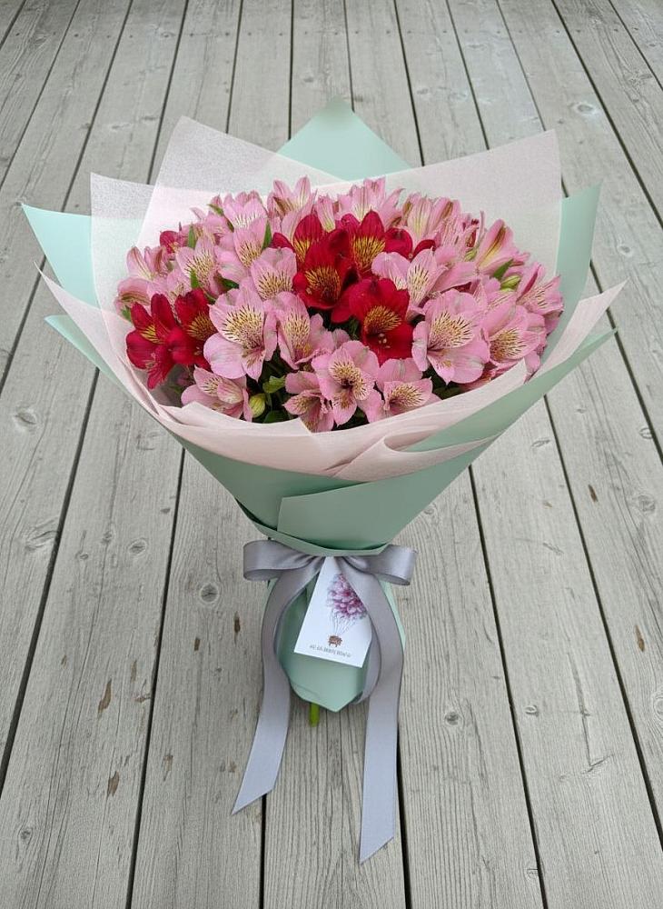 Букет цветов из: Альстромерии в Бурукшуне