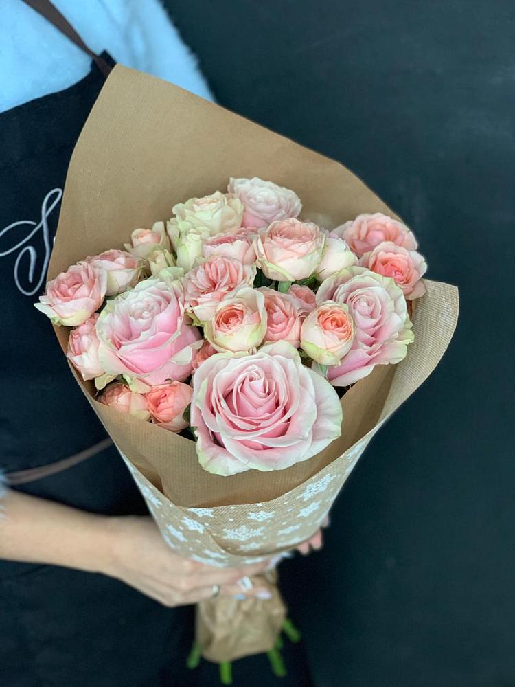 Букет цветов из: Хризантемы и Розы в Бурукшуне