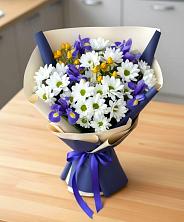 Букет цветов из:  Розы, Ирисы и Хризантемы в Бурукшуне